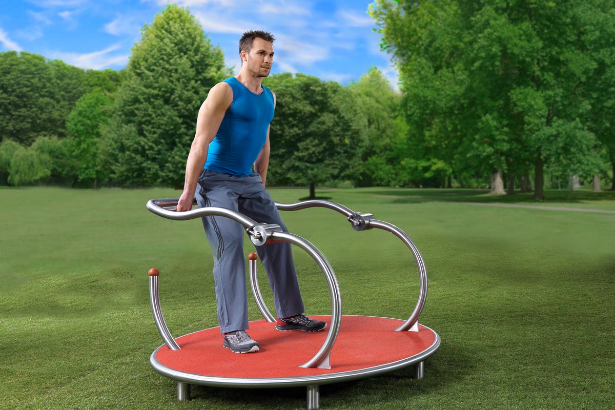 Movement of the stilum Outdoor-Fitness Squat